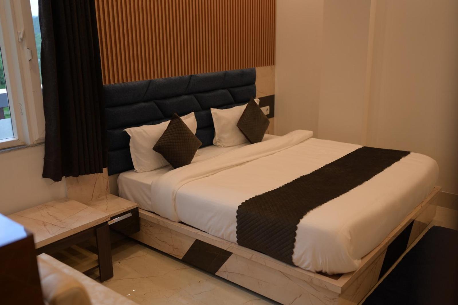 Hotel Udit Inn Rudraprayāg מראה חיצוני תמונה
