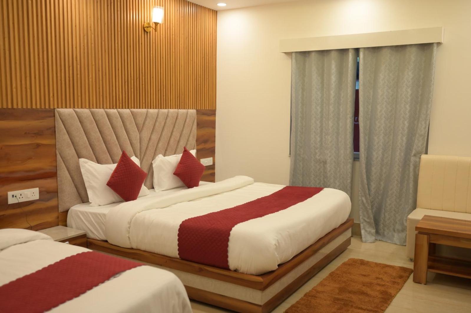 Hotel Udit Inn Rudraprayāg מראה חיצוני תמונה