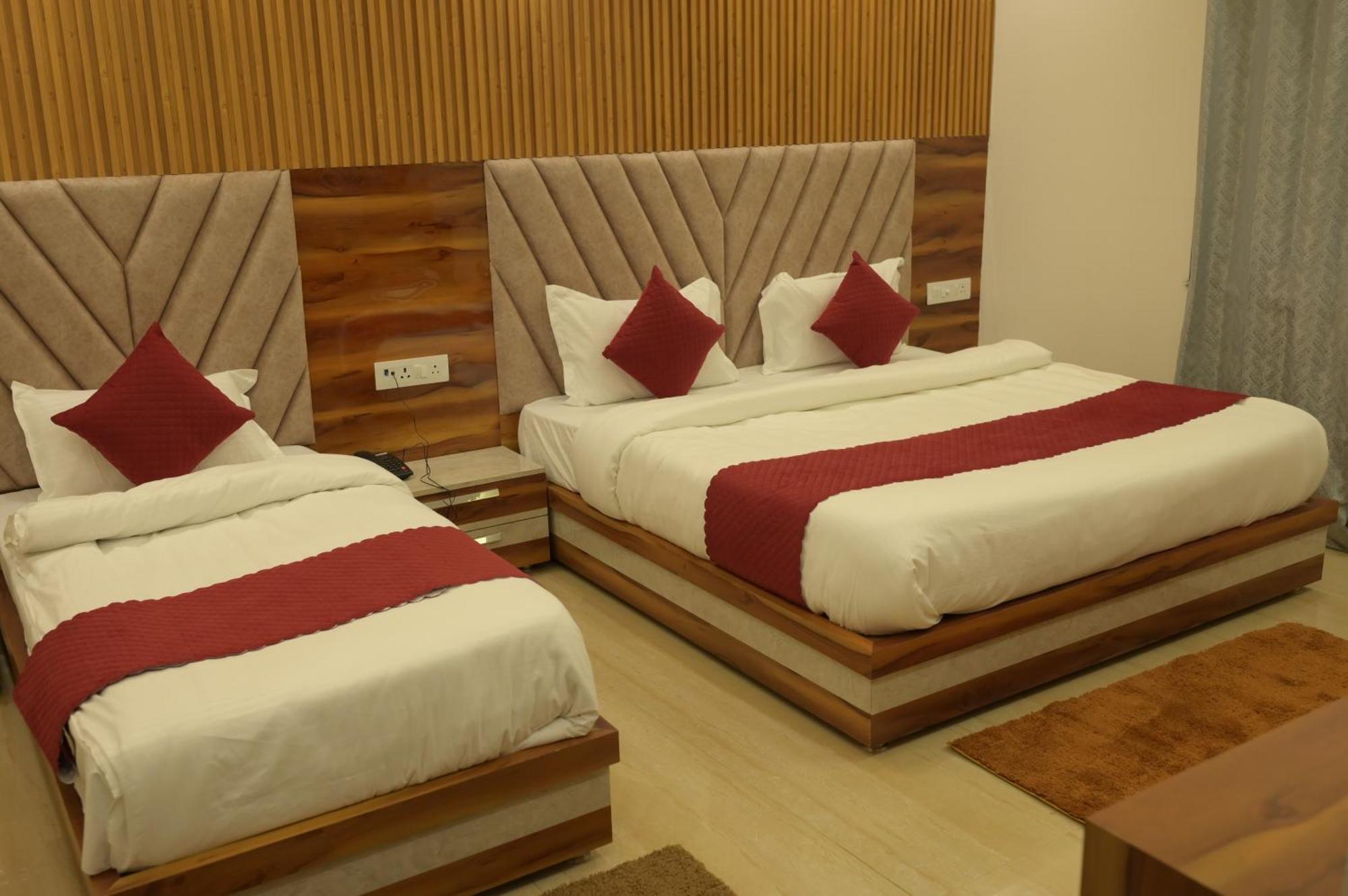 Hotel Udit Inn Rudraprayāg מראה חיצוני תמונה